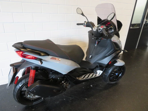 Piaggio MP3 - Afbeelding 3 van 14
