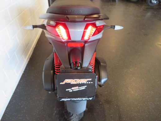 Piaggio MP3 - Afbeelding 4 van 14