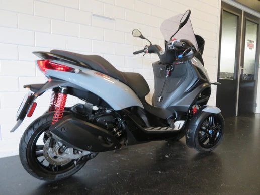 Piaggio MP3 - Afbeelding 11 van 14