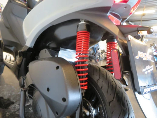 Piaggio MP3 - Afbeelding 13 van 14