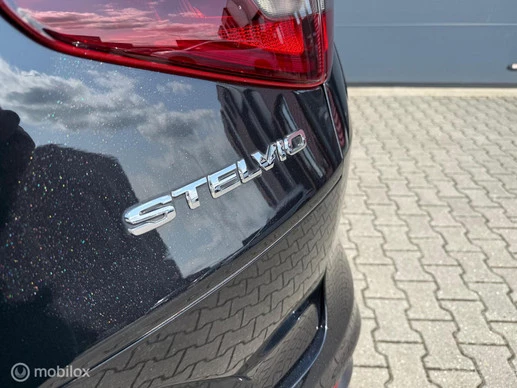 Alfa Romeo Stelvio - Afbeelding 14 van 26