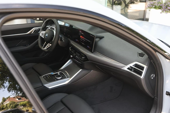 BMW i4 - Afbeelding 10 van 30