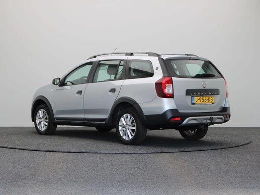 Dacia Logan - Afbeelding 2 van 30