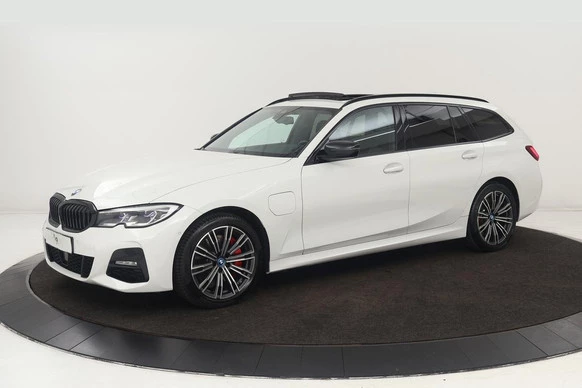 BMW 3 Serie - Afbeelding 1 van 30
