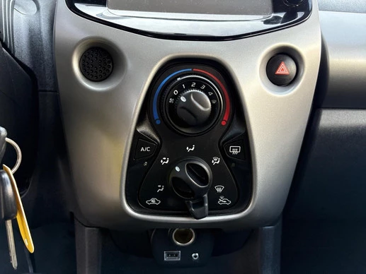 Toyota Aygo - Afbeelding 23 van 28