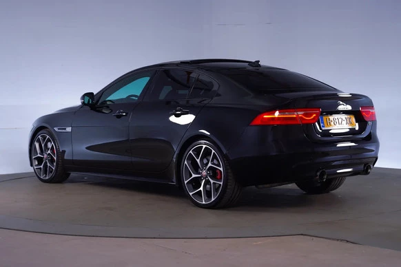 Jaguar XE - Afbeelding 4 van 30