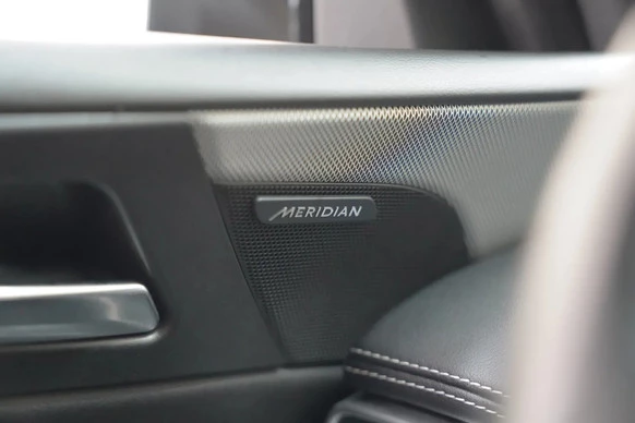 Jaguar XE - Afbeelding 11 van 30