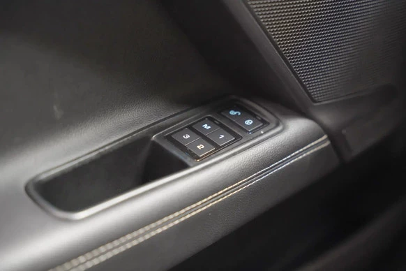 Jaguar XE - Afbeelding 14 van 30