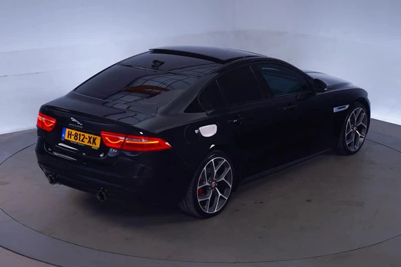 Jaguar XE - Afbeelding 19 van 30
