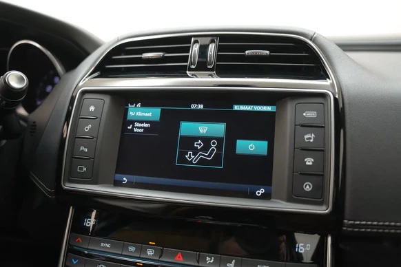 Jaguar XE - Afbeelding 28 van 30