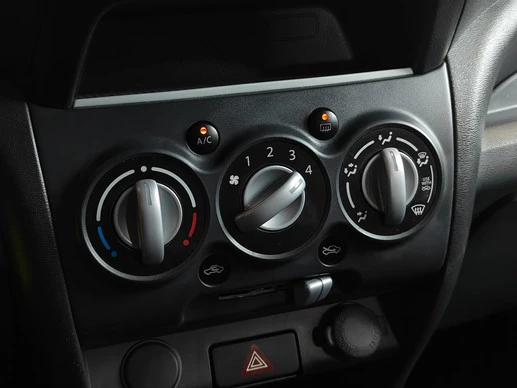Suzuki Alto - Afbeelding 16 van 22