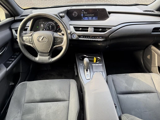 Lexus UX - Afbeelding 2 van 30