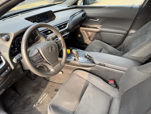 Lexus UX - Afbeelding 17 van 30