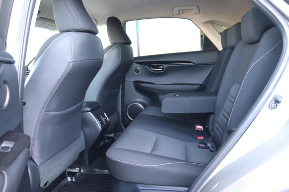 Lexus NX - Afbeelding 10 van 30