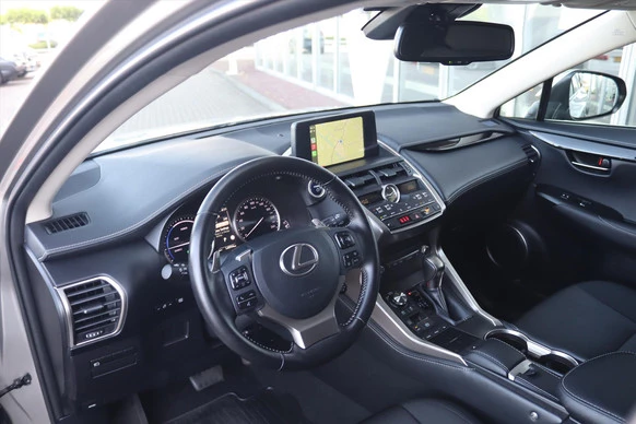 Lexus NX - Afbeelding 15 van 30