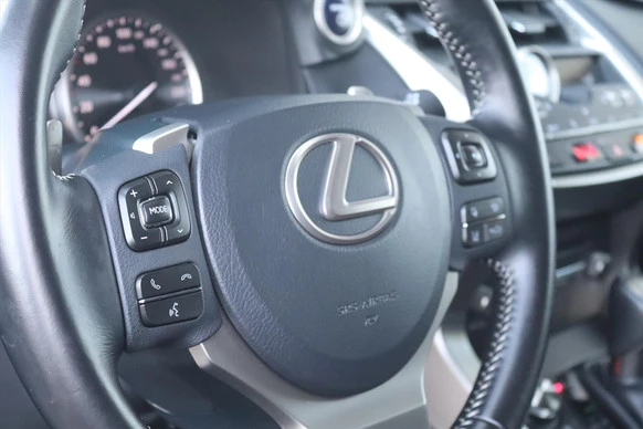 Lexus NX - Afbeelding 17 van 30