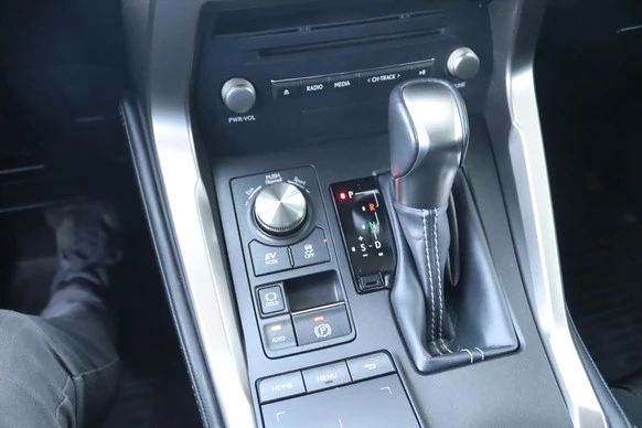 Lexus NX - Afbeelding 27 van 30