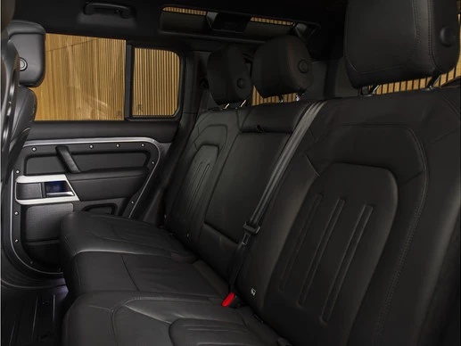 Land Rover Defender - Afbeelding 15 van 26