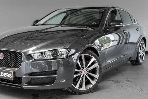 Jaguar XE - Afbeelding 21 van 30
