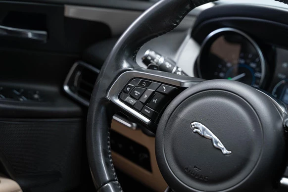Jaguar XE - Afbeelding 24 van 30