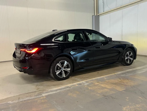 BMW i4 - Afbeelding 14 van 21