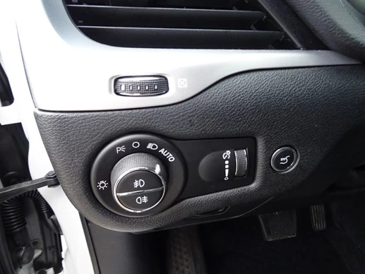 Jeep Cherokee - Afbeelding 21 van 30