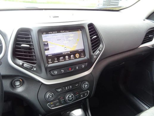 Jeep Cherokee - Afbeelding 22 van 30