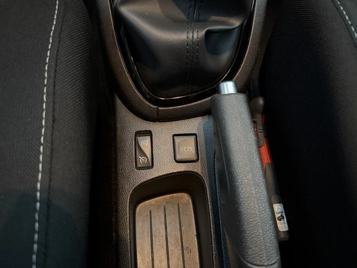 Renault Clio - Afbeelding 28 van 30