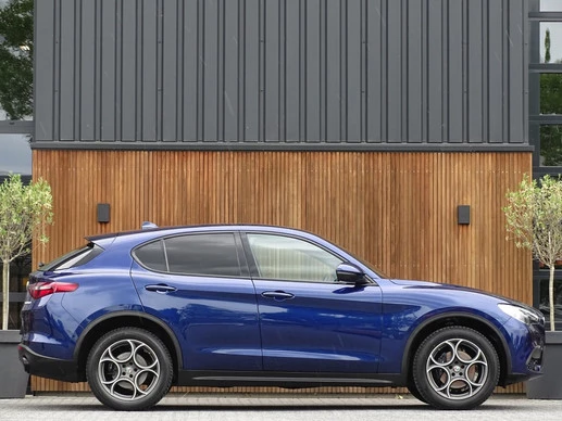 Alfa Romeo Stelvio - Afbeelding 3 van 30