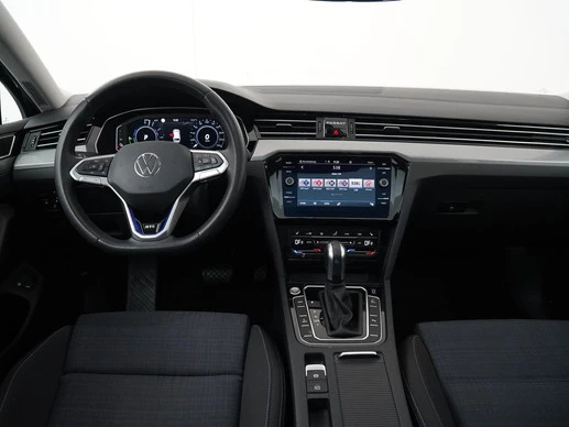 Volkswagen Passat - Afbeelding 5 van 30