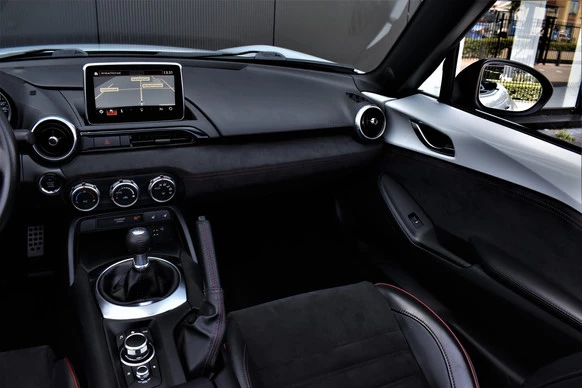 Mazda MX-5 - Afbeelding 17 van 30