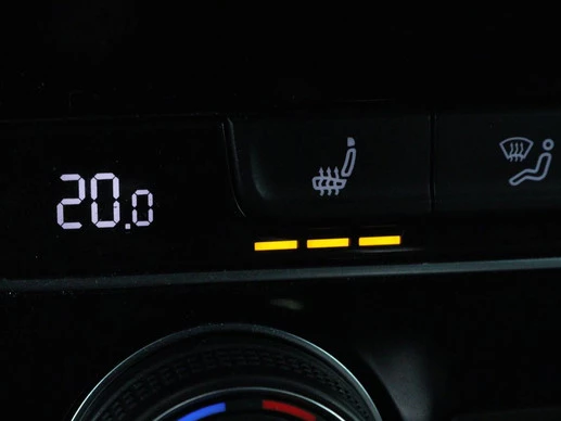Volkswagen Passat - Afbeelding 8 van 30