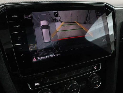 Volkswagen Passat - Afbeelding 15 van 30