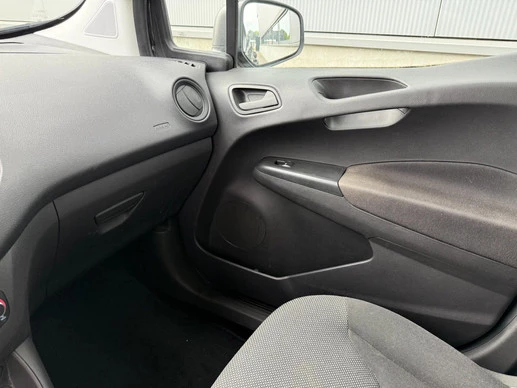 Ford Tourneo Courier - Afbeelding 24 van 30