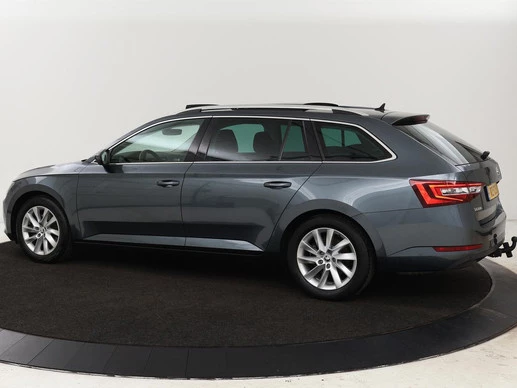 Škoda Superb - Afbeelding 2 van 30