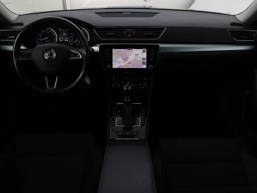 Škoda Superb - Afbeelding 10 van 30