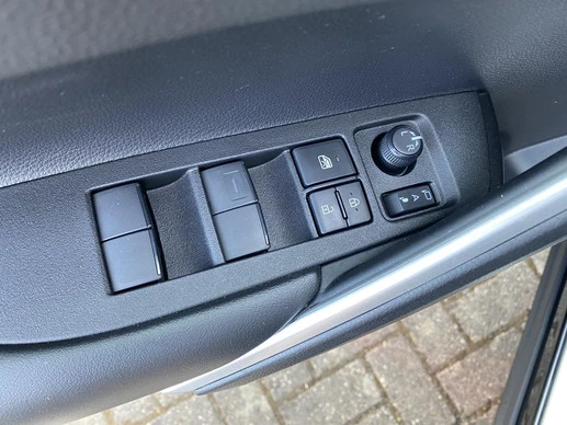 Toyota Corolla Cross - Afbeelding 17 van 30