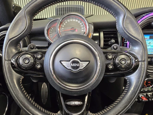 MINI Cooper Cabrio - Afbeelding 21 van 30