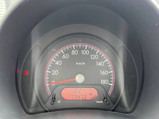 Suzuki Alto - Afbeelding 17 van 17