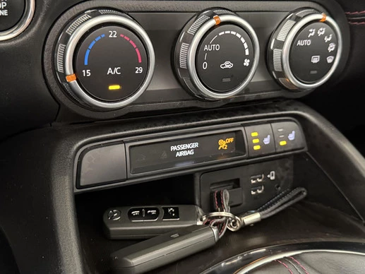 Mazda MX-5 - Afbeelding 22 van 30