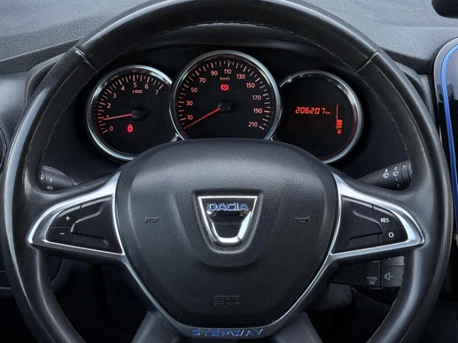 Dacia Logan - Afbeelding 23 van 26