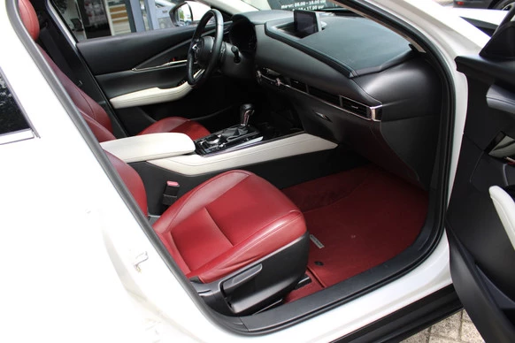 Mazda CX-30 - Afbeelding 13 van 30