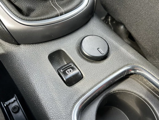 Opel Astra - Afbeelding 18 van 30