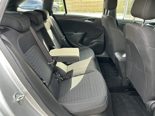 Opel Astra - Afbeelding 29 van 30