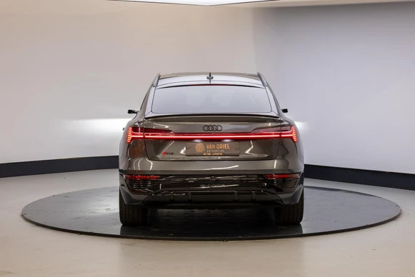 Audi Q8 Sportback e-tron - Afbeelding 19 van 26
