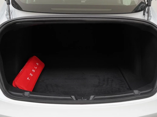 Tesla Model 3 - Afbeelding 12 van 30