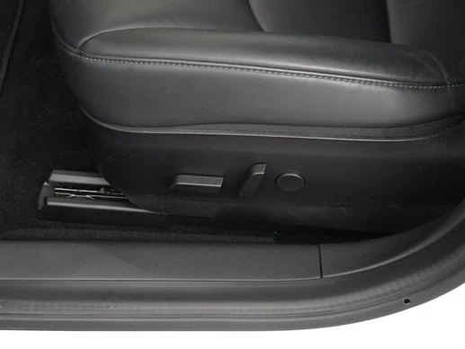 Tesla Model 3 - Afbeelding 17 van 30