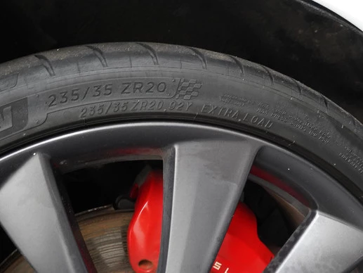 Tesla Model 3 - Afbeelding 25 van 30