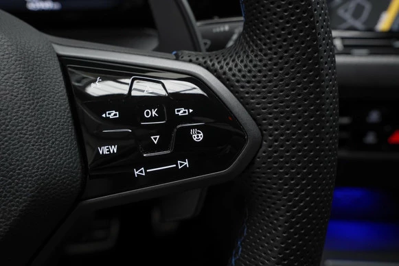 Volkswagen Golf - Afbeelding 18 van 30
