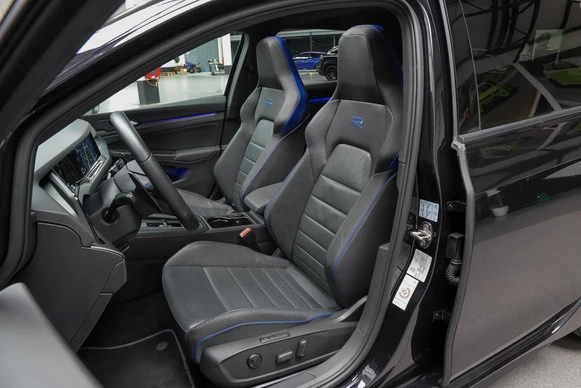 Volkswagen Golf - Afbeelding 23 van 30